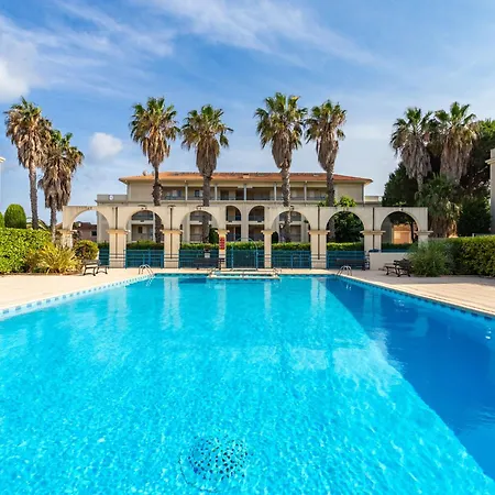 Appartement Le Domaine D'azur-5 By Interhome Le Lavandou